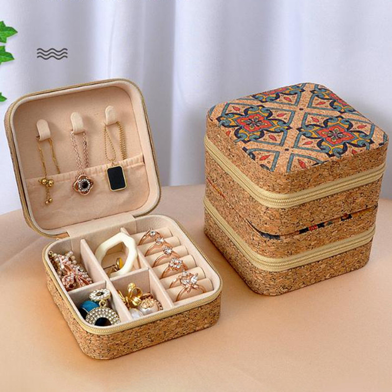 Moneyc ผ้าพรีเมี่ยมผู้หญิง Jewellery กระเป๋าปักด้านหน้าซิปปิด Jewellery Organizer กระเป๋าเดินทางเจ้า