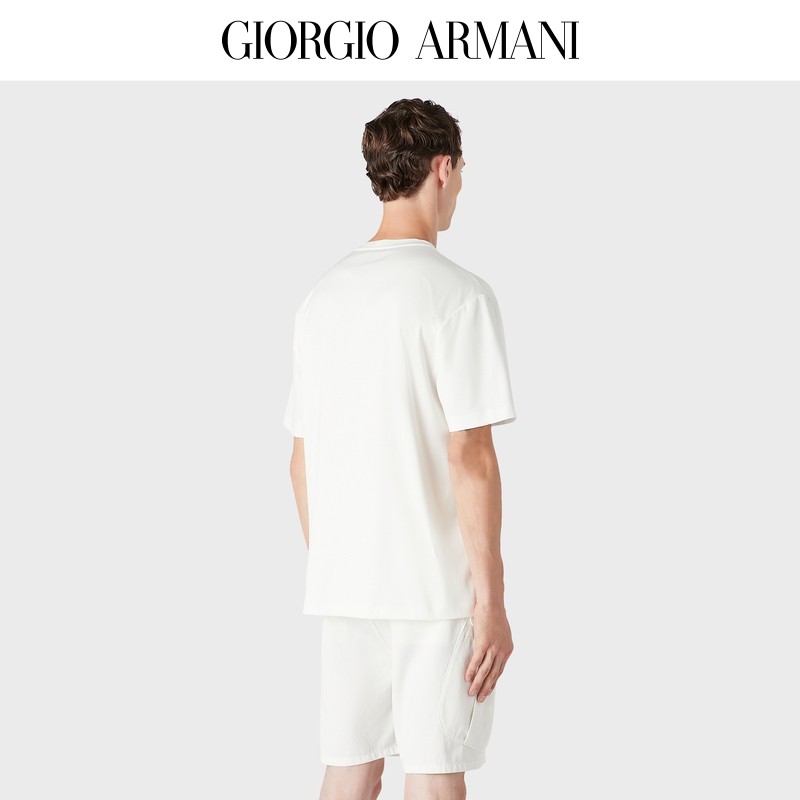 GIORGIO ARMANI เสื้อยืดผ้าฝ้ายคอกลมแขนสั้น ลายใหญ่ขอบสองเส้น