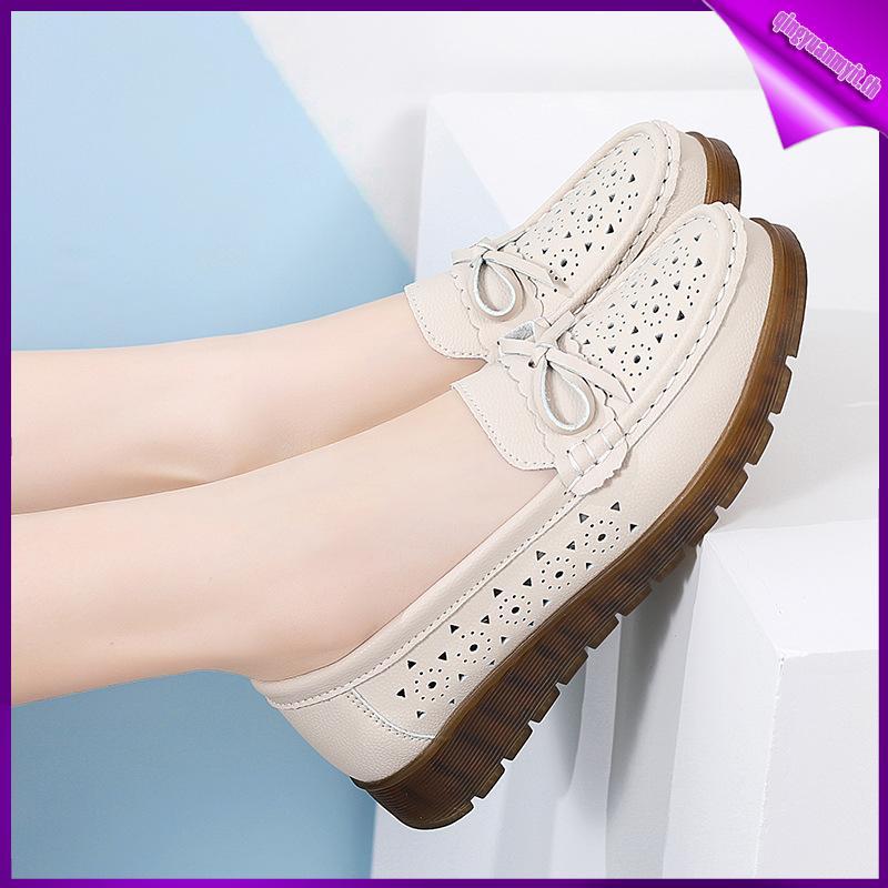 สตรีแฟชั่นรองเท้าแฟลตสบายๆฤดูร้อนสีดําลื่นบนนุ่ม soled รองเท้ากันลื่นกลวงระบายอากาศหนังเดิน Lofers ร
