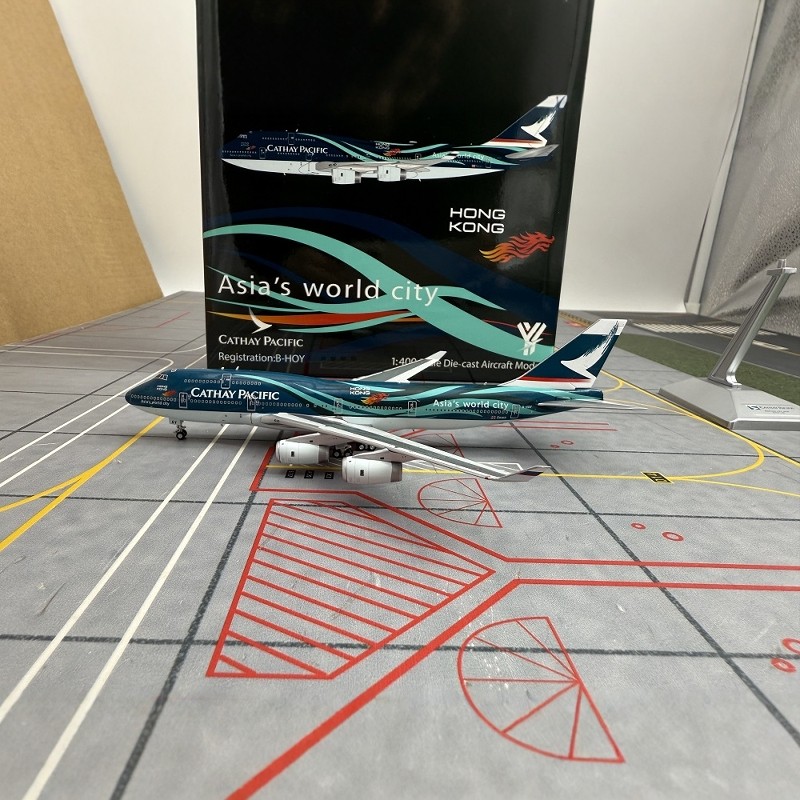 YY Wings 1/400 Cathay Pacific Airlines B747-400 Millennium/Asian Metropolis Alloy Airliner รุ่น