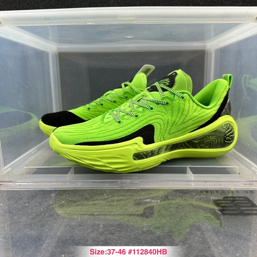 รองเท้าบาสเก็ตบอลลำลองผู้ชาย Curry 12