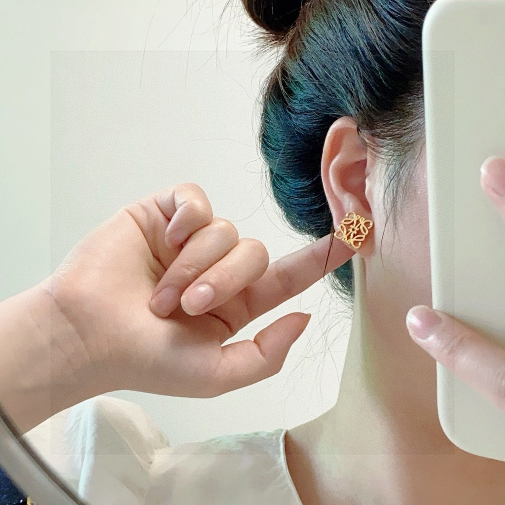 แฟชั่นขายตรง Retro Gold Square ต่างหูขนาดเล็ก Twisted ต่างหูห้อยสามมิติ N4JW 0f6