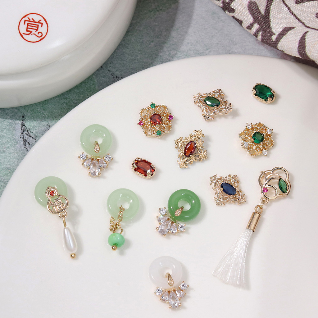1ชิ้นสไตล์แห่งชาติเพทายเล็บเครื่องประดับหรูหราโบราณหยกปลอดภัยหัวเข็มขัดจี้เล็บสติ๊กเกอร์พระราชวังโบราณเล็บเพชรเครื่องประดับ