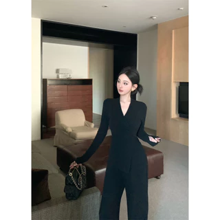 เสื้อแขนยาว คอวี ผูกเอว ทรงเข้ารูป ชายเสื้อเฉียง ผ้าฟลีซ เซ็ต 2 ชิ้น + กางเกงขากระบอก ปลายบาน เอวยางยืด ไม่มีซับใน#3011