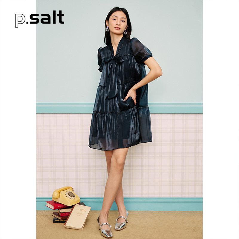 กระโปรงเดรส chiffon ลายดอลล์ พิมพ์ซัมเมอร์ 2023 คอระบายและแขนบอมบ์ จากคอลเล็กชัน Psalm Keyan