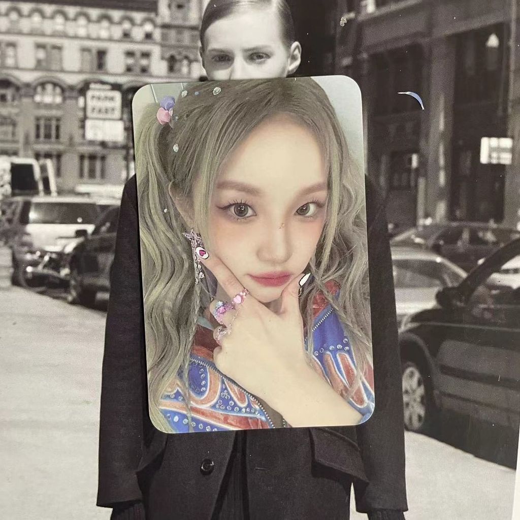 สินค้าของแท้ (G) I-DLE ตุ๊กตาผู้หญิง fs2 พิเศษ qi ww3.0 พิเศษสีกากี king หางม้าคู่ qi