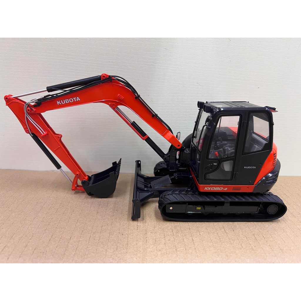UH 1: 24 KUBOTA KX 080-4 KUBOTA Track Excavator รถยกรุ่น 8102