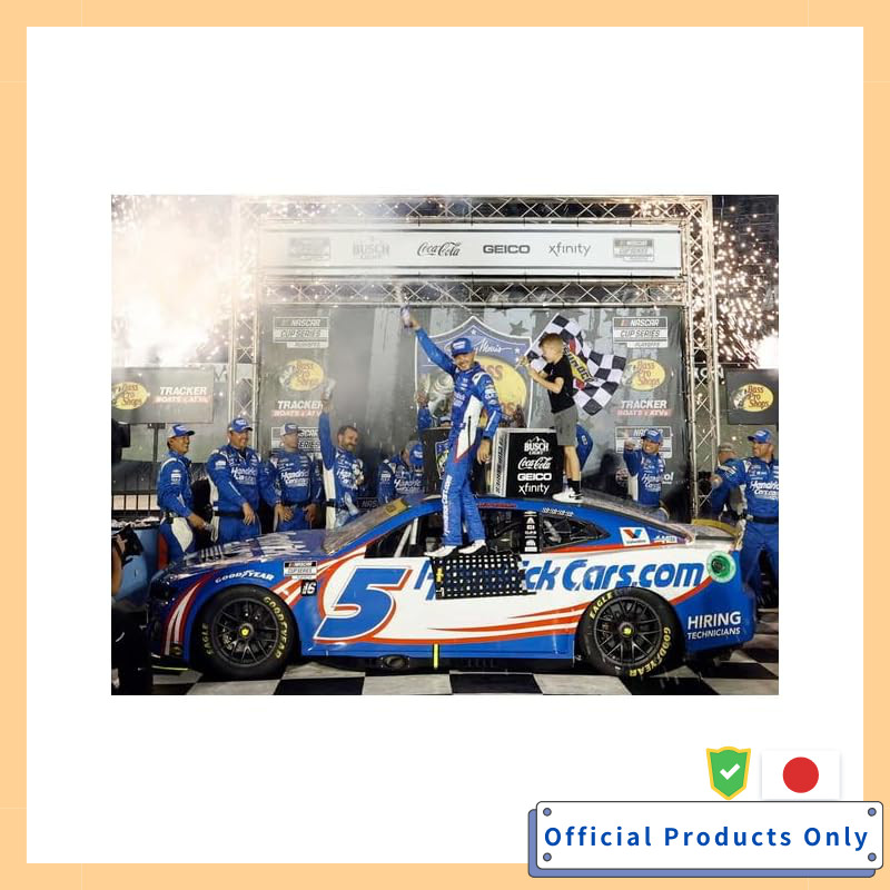 Kyosho Lionel Racing 1/64 HENDRICKCARS.COM 2024 Chevrolet Camaro ZL1 Kyle Larson #5 Bristol Motor Sp