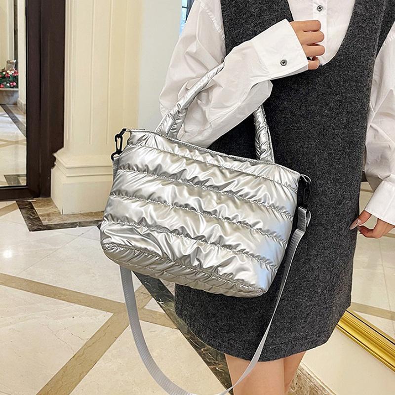 Miss_J พร้อมส่งจากกทม🎀กระเป๋ามีความจุขนาดใหญ่ กระเป๋าคาดลำตัวแฟชั่นฤดูหนาวใหม่ปี 2025 กระเป๋าเดินทางอเนกประสงค์ - รูปที่ 3