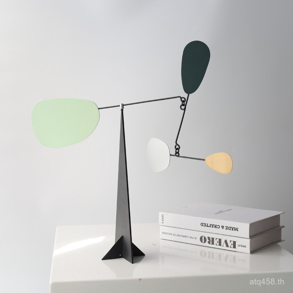 Studio Live Stream Crafts โมเดิร์นแบบไดนามิกสีโลหะสามเหลี่ยมเครื่องประดับ Morandi Bankshop Balance M