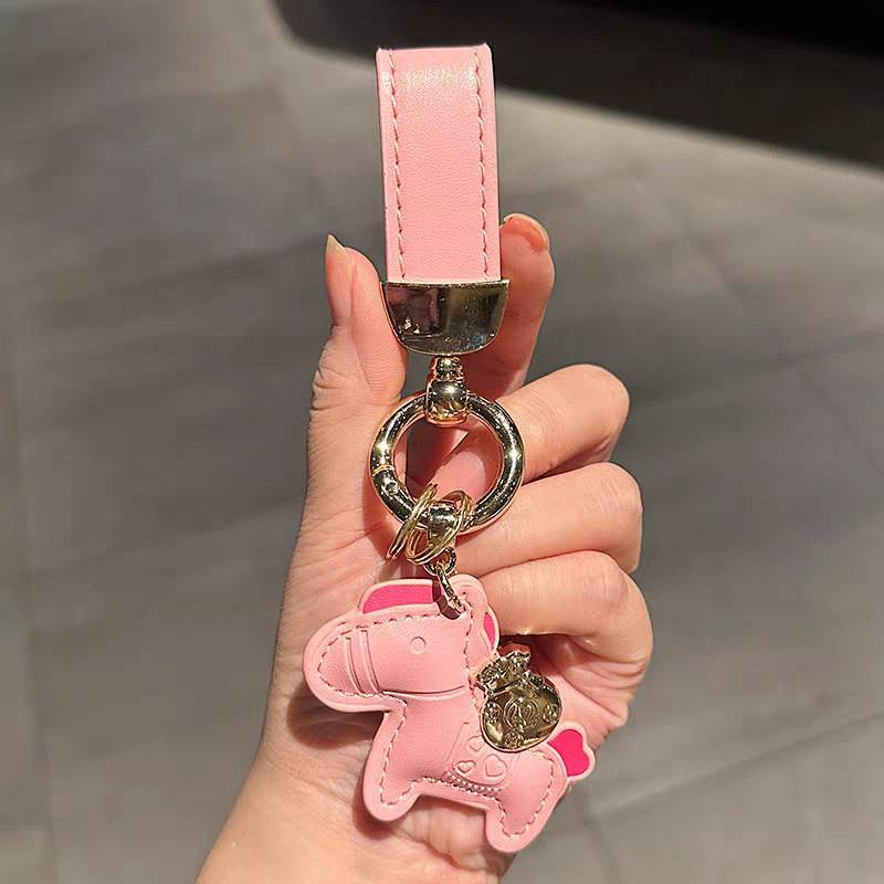 New Rich High-End Keychain Cartoon Small Pendant Cute Exquisite Couple Men and Women Car Creative Gift Cute car keychain