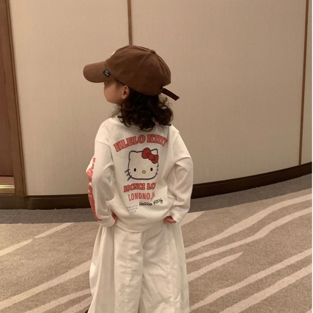 เสื้อยืดแขนยาวอารมณ์แบบเกาหลีสำหรับผู้หญิง พิมพ์ลายคิตตี้แมวน่ารัก .material: ผ้าฝ้ายบาง