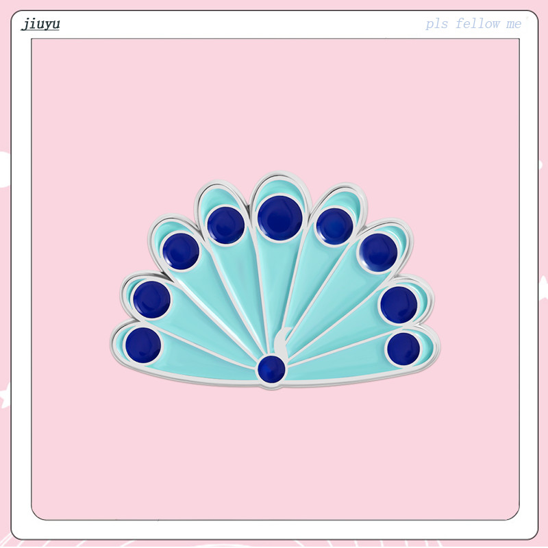 เข็มกลัดพลาสติกเคลือบเงา Ladybug Reddy's Peacock จากอนิเมะเรื่อง Magical Girl พร้อมใช้งานสำหรับ cosp