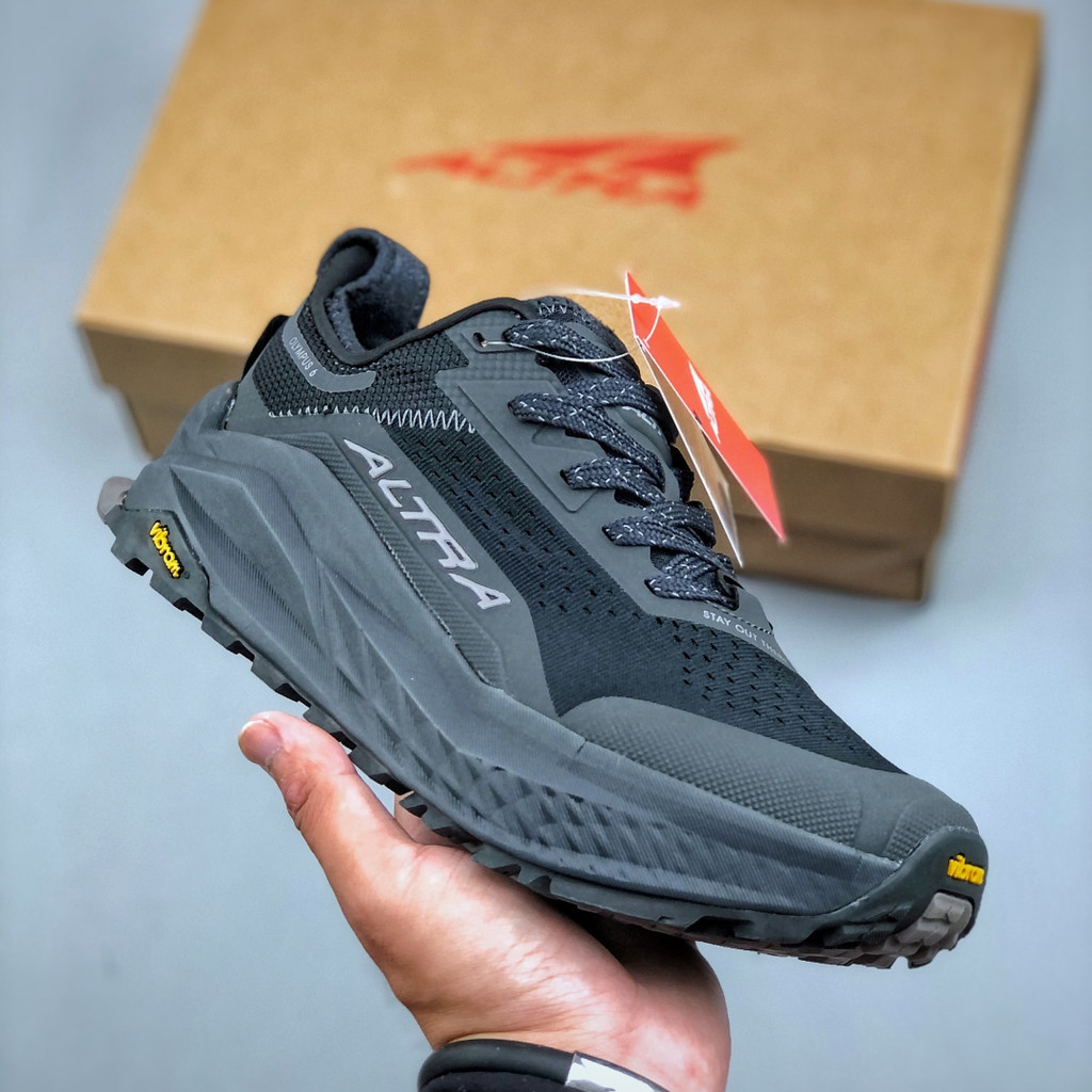 Lottery Olympus 6 รองเท้าวิ่งสำหรับผู้ชาย ออกแบบเพื่อดูดซับแรงกระแทกสูง และกันลื่นบนทุกสภาพพื้นผิว