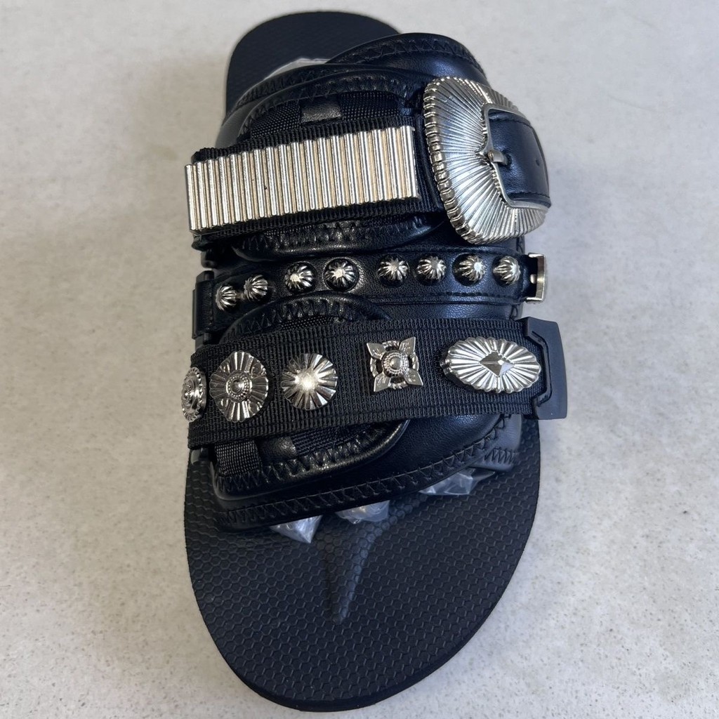 kenboo 2025 รองเท้าแตะผู้ชายสไตล์ญี่ปุ่นหมุดสีเงินฝังรองเท้าลําลองน้ําหนักเบาลื่น ตีนตุ๊กแก แพลตฟอร์มสวมใส่ด้านนอก - รูปที่ 2