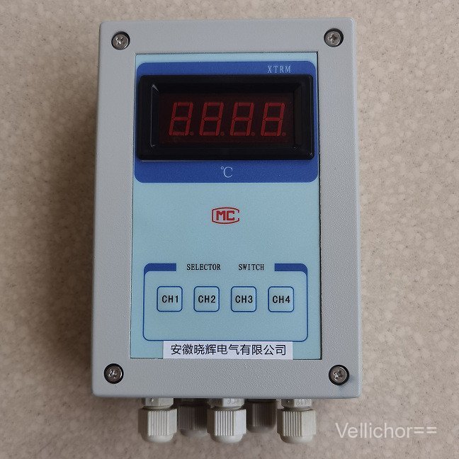 XTRM-4215PG เครื่องวัดอุณหภูมิอินพุต PT100 Four Circuit 0~150℃เอาต์พุต 4-20amA