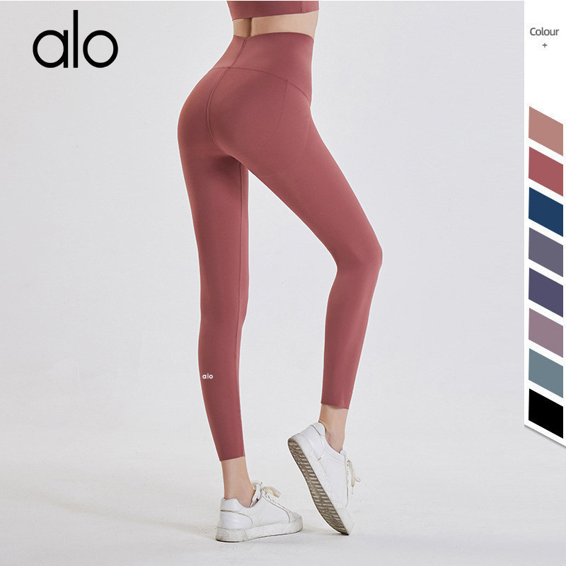 alo yoga บราเอวสูงสำหรับสุภาพสตรี ดีไซน์ใหม่จาก Alo Yoga