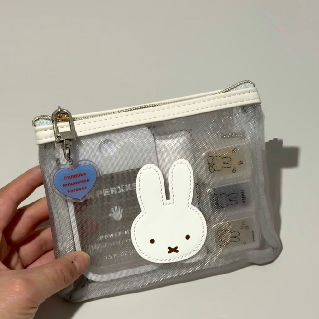 Kawaii Miffy กระเป๋าเครื่องสําอางใสกระเป๋าซิปตาข่ายน่ารัก | ที่จัดระเบียบเครื่องสําอางสําหรับเดินทาง | เครื่องเขียน & ที่เก็บสกินแคร์ | กระเป๋าเด็กผู้หญิง Mini Aesthetic | พิ้งกี้