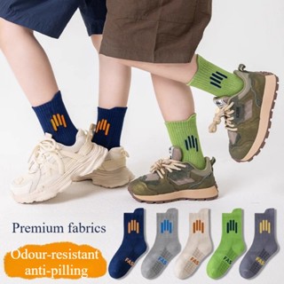 ถุงเท้ากีฬาเด็กผู้ชาย สไตล์มินิมอล ผ้ากันคราบ ใส่สบายทุกวัน …