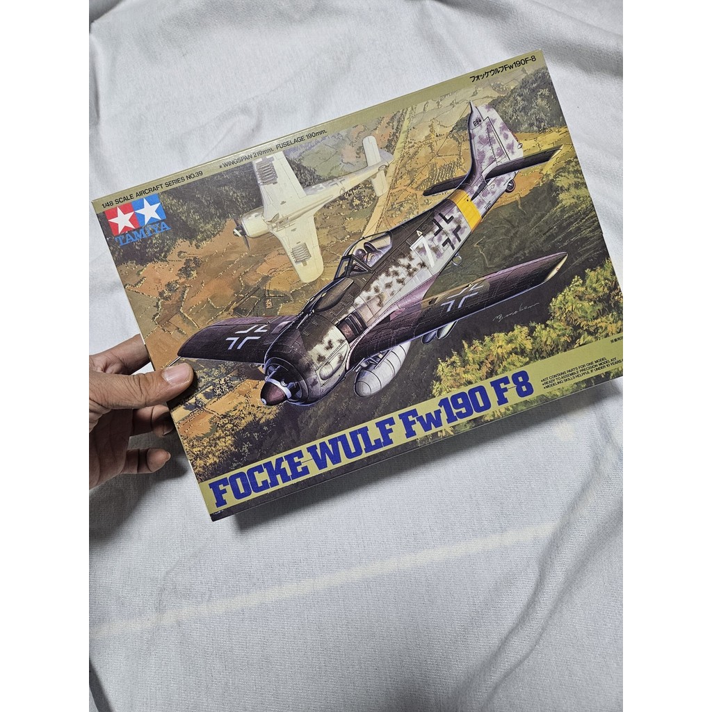 TAMIYA TAMIYA 1/48 Focke Wulf Fw190 F8 Fighter Model, Assembled Model, Complete Plates, Complete Acc