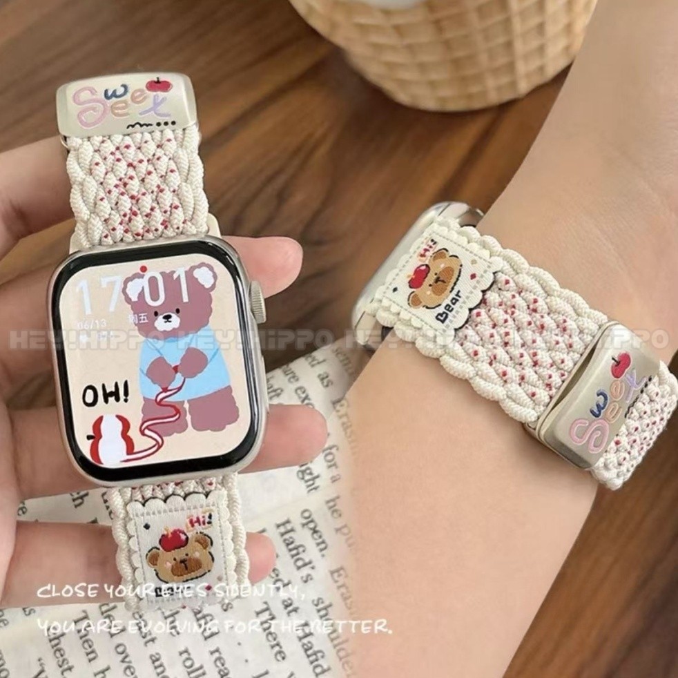 Starlight Color Dot Weaving Strap เหมาะสําหรับ IWatch11/10/9/8/7/6/5/4/3/2/1 สายรัดหัวเข็มขัดแม่เหล็กสุนัขน่ารักเหมาะสําหรับ IWatch49/46/45/44/42/41/40/38 มม.