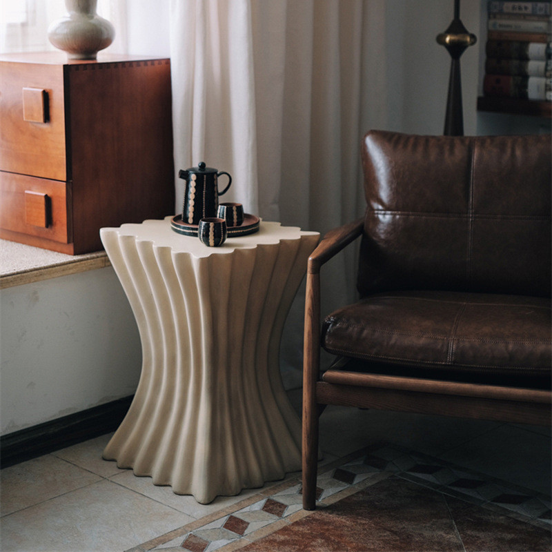 Retro คอลัมน์โรมันโซฟาด้านข้างตาราง B & B ห้องนั่งเล่นหน้าแรกสแควร์ Distressed โต๊ะกาแฟ Cafe Leisure