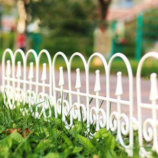 รั้วกั้นสนามหญ้า รั้วกลางแจ้ง วัสดุหนา รั้วพลาสติกสีขาว การจ…