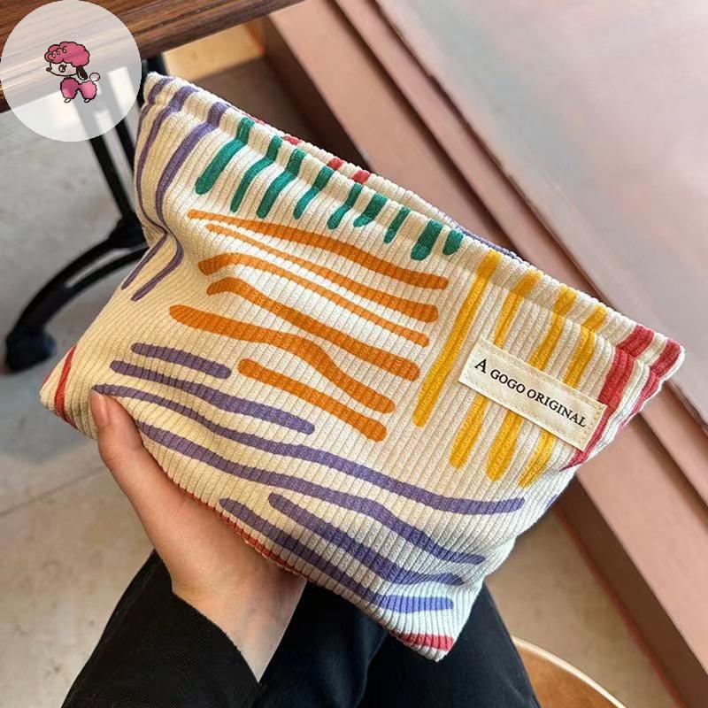 GRL สีสัน Stripes Corduroy กระเป๋าเครื่องสําอางแบบพกพากระเป๋าเดินทาง Skincare Sundries ความงามแต่งหน