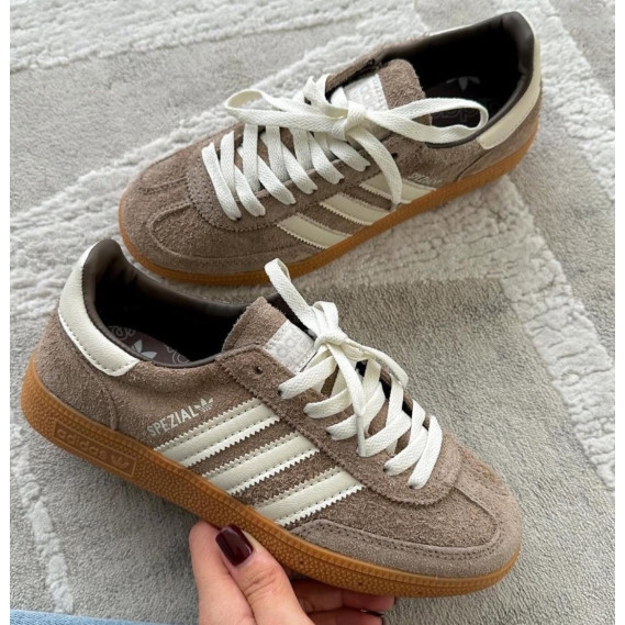 ต้นฉบับ HANDBALL SPEZIAL สีน้ําตาล ขงิง คอเต่า combed CR7P