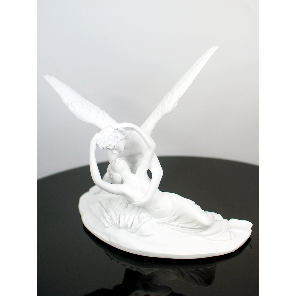 ตํานานกรีก God of Eros Cupid และ Pusaic Kiss รูปปั้นเครื่องประดับตัวละครยุโรปเครื่องประดับงานฝีมือ