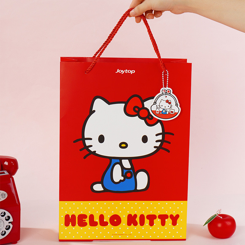 ถุงใส่ของขวัญ ถุงอเนกประสงค์ ขนาด 26×36×10 cm , ขนาด 21.5×22x7.2 cm - วัสดุกระดาษแข็ง ⎨มีพวงกุญแจคล้องถุงแถมให้ ⎬