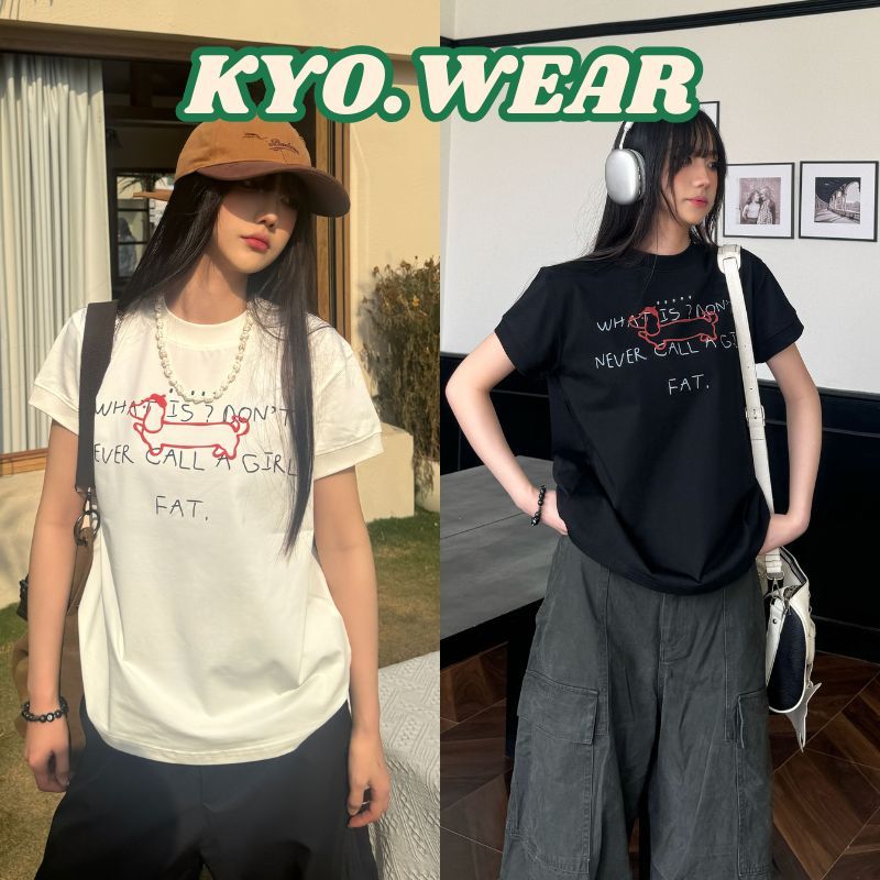 KYO 🐶 เรียบง่ายและมีสไตล์ เสื้อยืดผู้หญิง พิมพ์ลาย "WHAT IS DOG" ผ้าฝ้าย100%โคตรนุ่ม เสือใส่สบาย【COD】