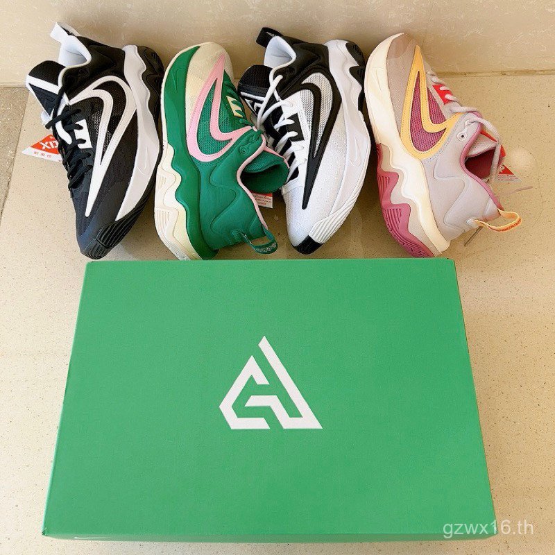 รองเท้า Giannis Immortality 3 EP ดีไซน์ทนทาน