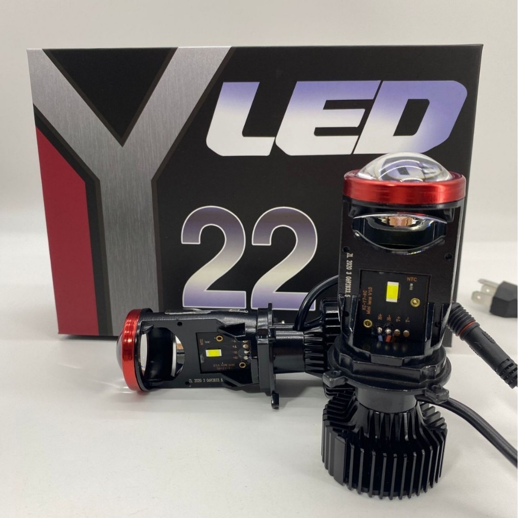 ✨จัดส่งตอนนี้✨（2 ชิ้น）ไฟหน้ารถยนต์ LED อินเทอร์เฟซ H4 Y19 Y22 ไฟหน้Y22 Y19 ของแท้ปรับเอียงคัตออฟได้