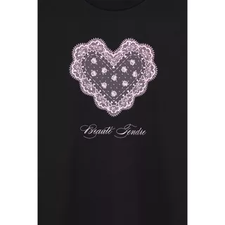 AIIZ (เอ ทู แซด) - AIIZ เสื้อยืดคอกลมผู้หญิง พิมพ์ลายกราฟิก AIIZ Women's Lace Graphic T-Shirt