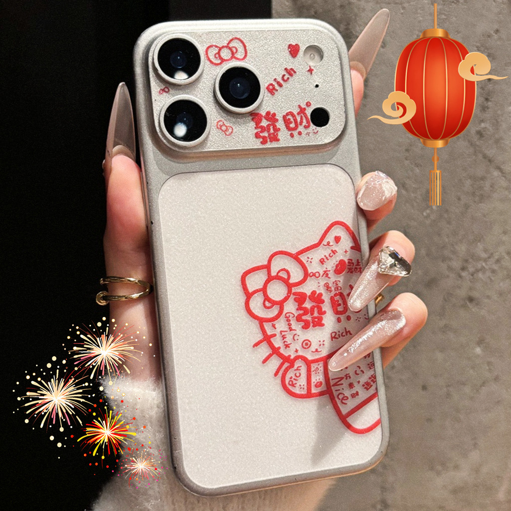 กล้องโทรศัพท์ฝาหลังฟิล์มตกแต่ง 2 ชิ้นชุดสําหรับ iPhone 17 Pro Max การ์ตูน Hello Kitty Snoopy Doraemon Crayon Shin-chan CNY Rich Shining โทรศัพท์มือถือสติกเกอร์ตกแต่งอุปกรณ์เสริม
