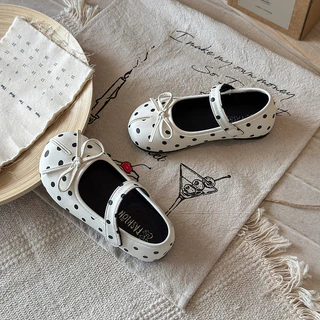 เด็กวัยหัดเดินสาว Strappy รองเท้าหนังโบว์น่ารัก 2026 ฤดูร้อนใหม่เด็ก Polka Dot Ballet Flats Soft Sole อินเทรนด์เจ้าหญิงรองเท้า