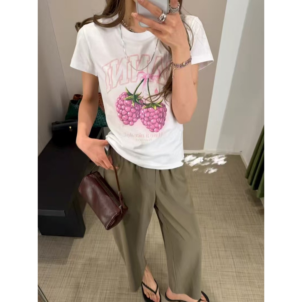 [SR-STUDIO] GA 2026 สไตล์ใหม่ Niche Raspberry พิมพ์รอบคอหลวมผ้าฝ้ายแท้แขนสั้นเสื้อยืด GC5S