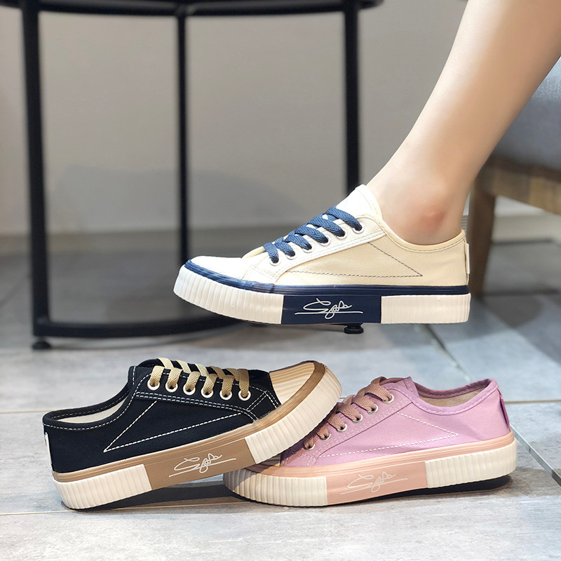 Slip-On รองเท้าขี้เกียจรองเท้าผ้าใบสีขาวรองเท้าผู้หญิงรองเท้าผ้าใบยุโรปอเมริกันอังกฤษแฟชั่นนักเรียน 