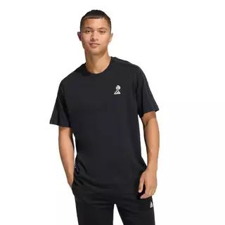 adidas ไลฟ์สไตล์ เสื้อยืดพิมพ์ลาย LUX COFFEE CAFE POUR ผู้ชาย สีดำ KB4847