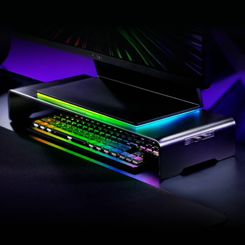 Razer Monitor Stand Chroma - Aluminum Monitor Stand With 4-Port Hub ของตกแต่งโต๊ะคอม