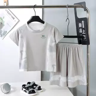 MooDeng Baby ชุดกีฬาเด็ก เด็กและผู้ใหญ่ ชุดกันUV UPF50+ ไซต์ 110-180CM ชุดกันแดดสำหรับเด็ก ป้องกันรังสี UV พร้อมส่ง