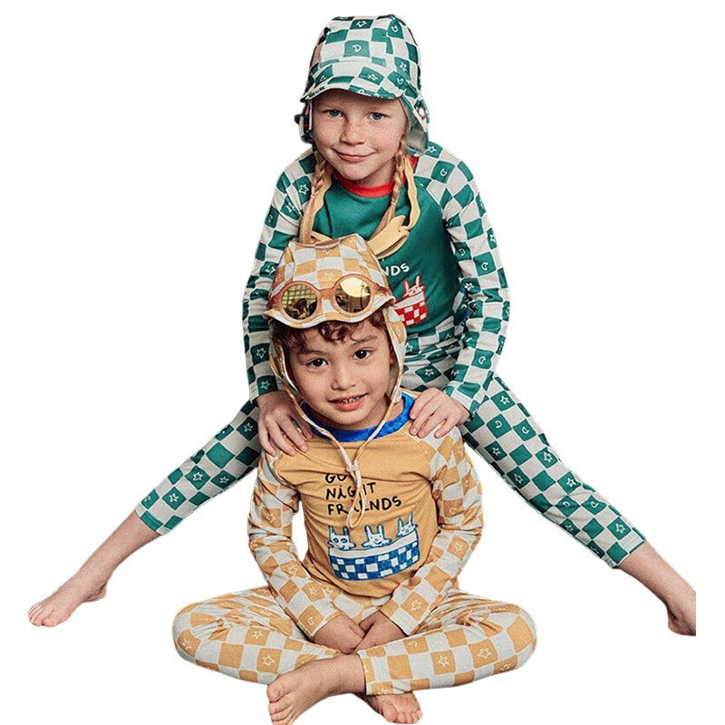 COCO ชุดว่ายน้ำเด็กผู้ชาย เสื้อแขนยาว+กางเกงขา 4 ส่วน รุ่นA6088