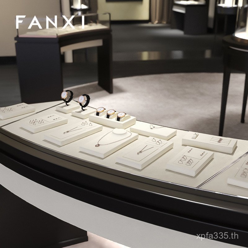 เครื่องประดับแสดงแหวนแสดงแสงหรูหราเครื่องประดับ แฟนซี ต่างหูยืนแสดงอุปกรณ์ประกอบฉากแฟนซีสร้อยคอเคาน์