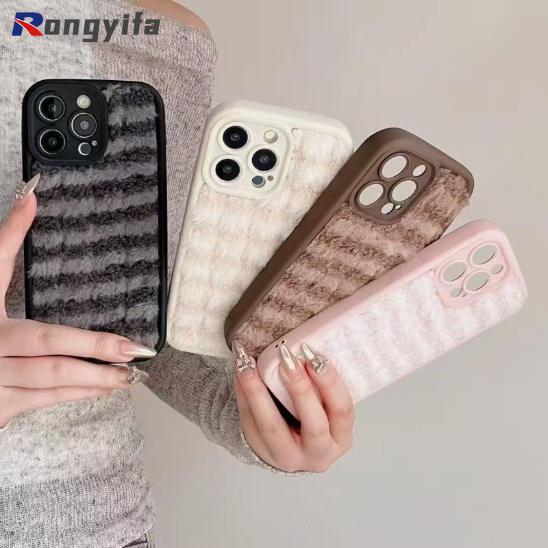 ฤดูหนาว Plush Stripe เคสโทรศัพท์สําหรับ iQOO Z10 Z9 Turbo Pro Plus Z10X Lite Z8 Z7 Z7X Z7i Z6 Pro Lite Z5 Z5X Z1X 5G 4G Ins สไตล์แฟชั่นปลอกน่ารักกันกระแทกนุ่มปกหลัง ราคา ถูกที่สุด ดีลบีเคเค