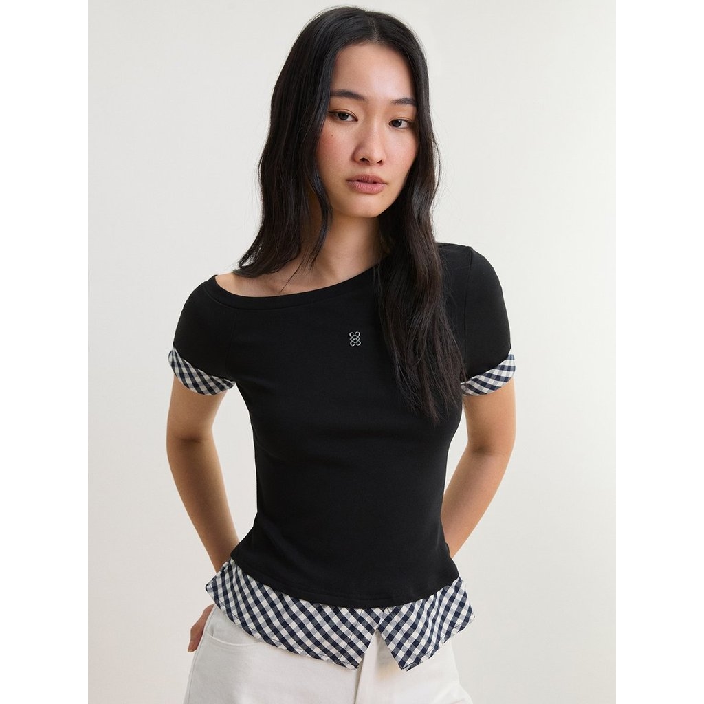 [Pomelo] เสื้อแขนเดียวแต่งขอบลายสก็อต / Gingham Trim One Shoulder Blouse