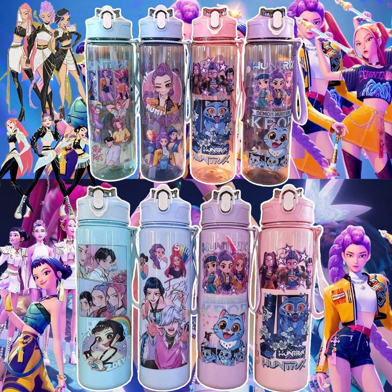 K-pop Demon Hunters ถ้วยน้ำ 700ml ZOEY RUMI MIRA อะนิเมะน่ารัก แก้วฟางพลาสติก พร้อมของขวัญขวดน้ำฟาง รวมฟางและเชือกแขวน