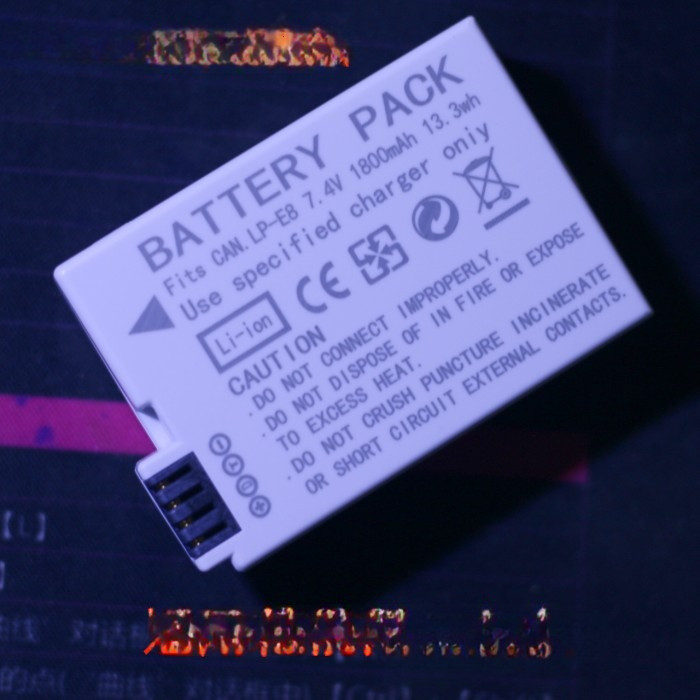 LP-E8 battery compatible with Canon EOS 700D 600D 550D 650D x7i x6 x5 charger