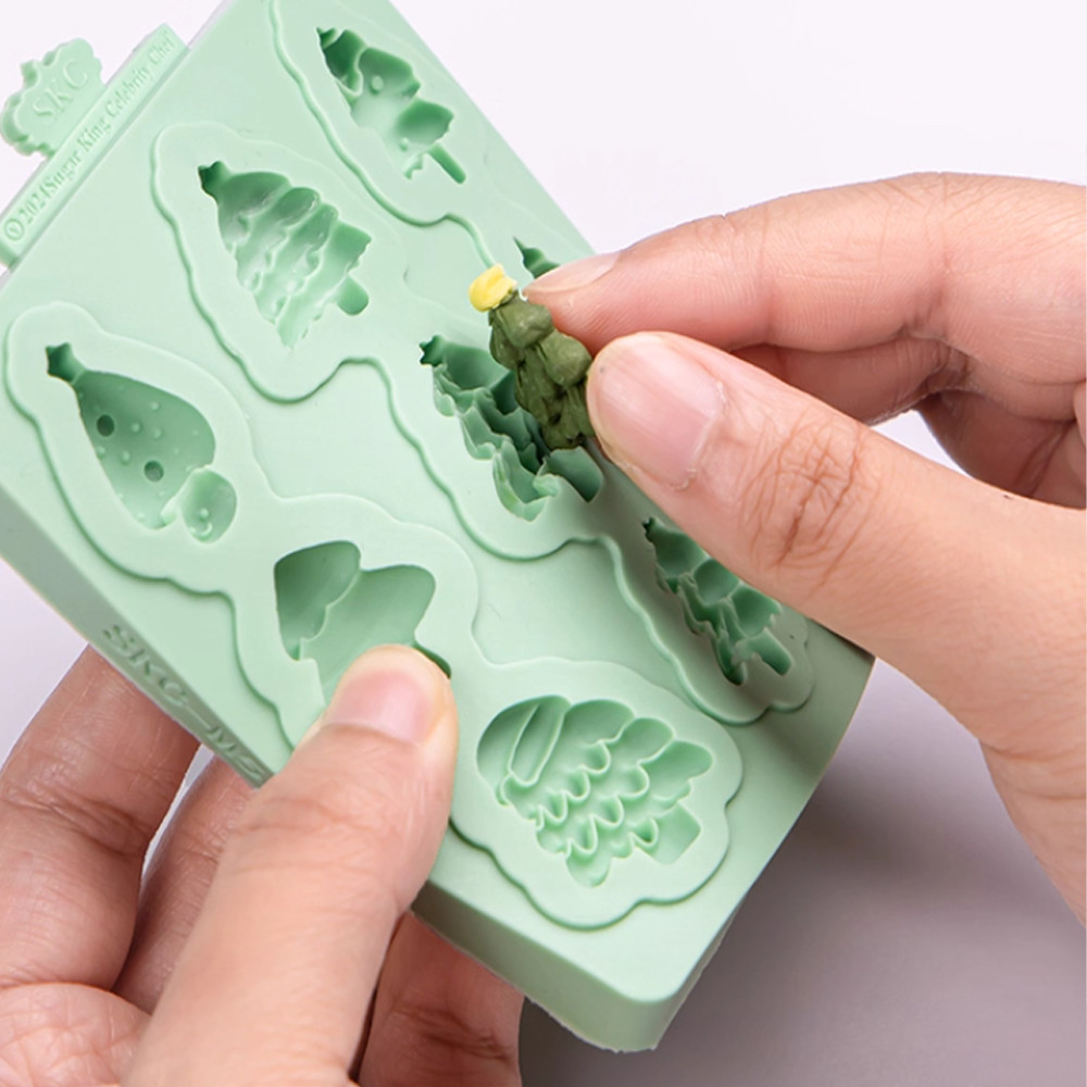 KAILAEN 8 รูปแบบขนาดเล็กธีมคริสต์มาสซิลิโคน Fondant แม่พิมพ์ Santa Claus,Tree,Pinecone,Wreath Multi รูปแบบแม่พิมพ์ DIY Clay,Fondant,Gum วางเค้กตกแต่ง,Cupcake Topper - รูปที่ 5