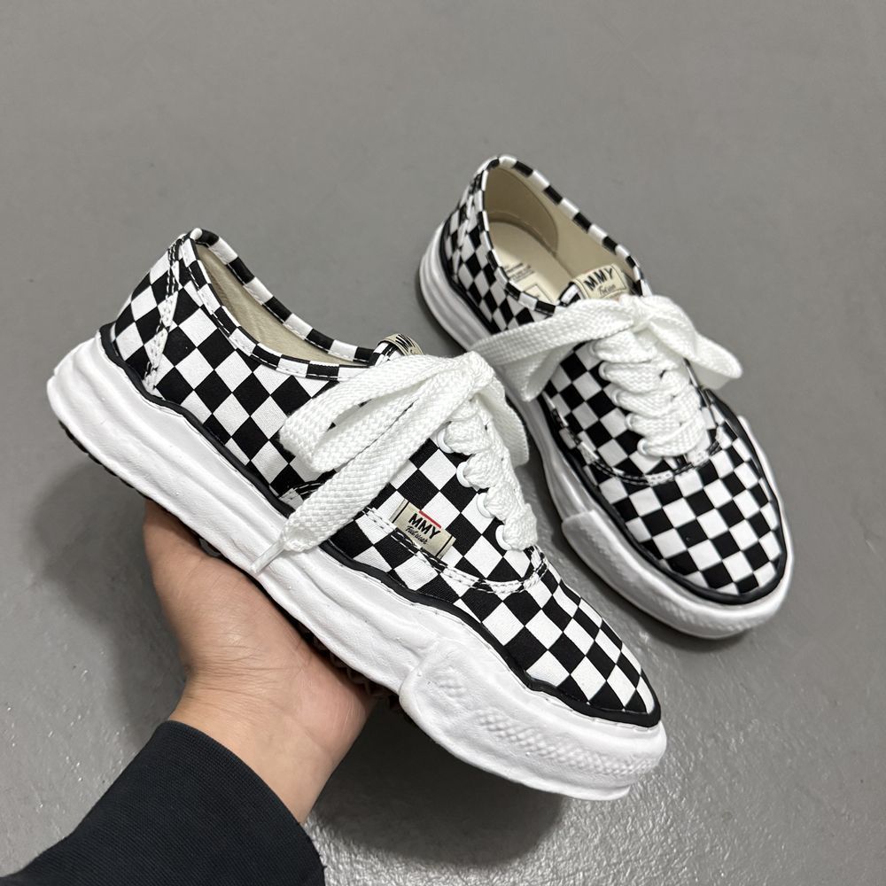 MMY Mihara Kangyu Checkerboard รองเท้าผ้าใบ Low-Top Men